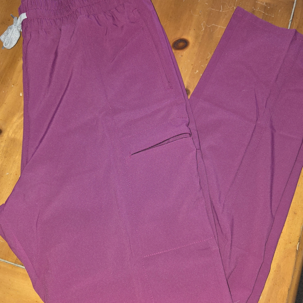 New! Wink Renew Large Tall Wine Scrub Pants